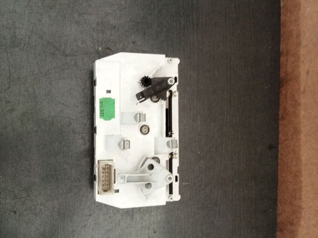 bontott PEUGEOT 206 Fűtéskapcsoló (Nem klímás)