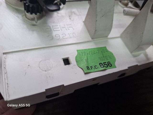 bontott PEUGEOT 206 Fűtéskapcsoló (Nem klímás)