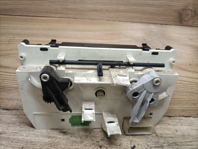 bontott PEUGEOT 206 Fűtéskapcsoló (Nem klímás)