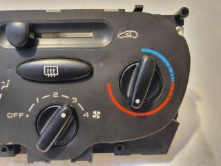 bontott PEUGEOT 206 Fűtéskapcsoló (Nem klímás)