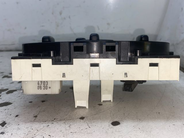 bontott PEUGEOT 206 Fűtéskapcsoló (Nem klímás)