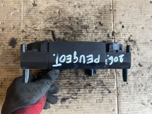 bontott PEUGEOT 206 Fűtéskapcsoló