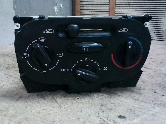 bontott PEUGEOT 206 Fűtéskapcsoló