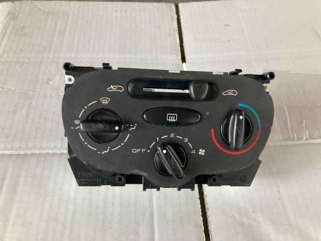 bontott PEUGEOT 206 Fűtéskapcsoló