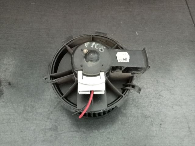 bontott PEUGEOT 206 Fűtőmotor (Nem klímás)