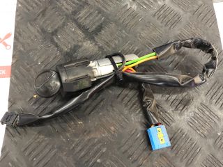 bontott PEUGEOT 206 Gyújtáskapcsoló Házzal