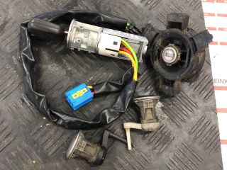 bontott PEUGEOT 206 Gyújtáskapcsoló Házzal