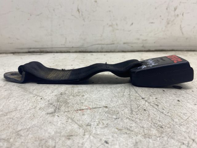 bontott PEUGEOT 206 Hátsó középső Biztonsági Öv Csat