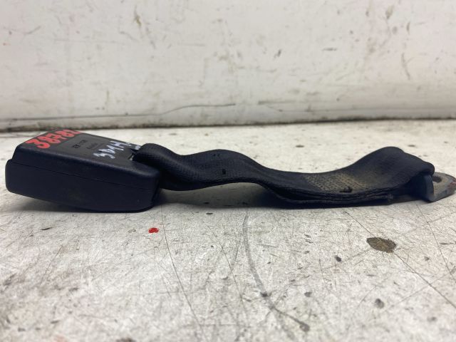 bontott PEUGEOT 206 Hátsó középső Biztonsági Öv Csat