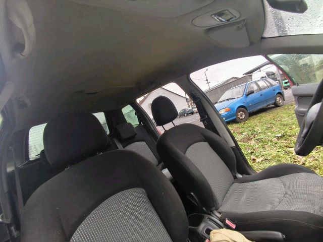 bontott PEUGEOT 206 Hátsó középső Biztonsági Öv Csat