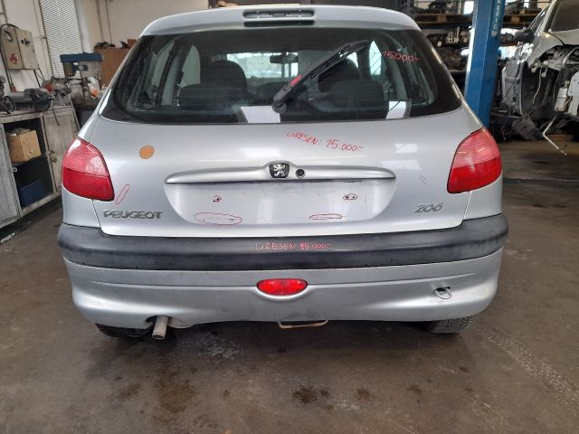 bontott PEUGEOT 206 Hátsó középső Biztonsági Öv