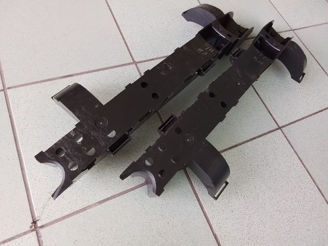 bontott PEUGEOT 206 Hátsó Lökhárító Merevítő (Fém)