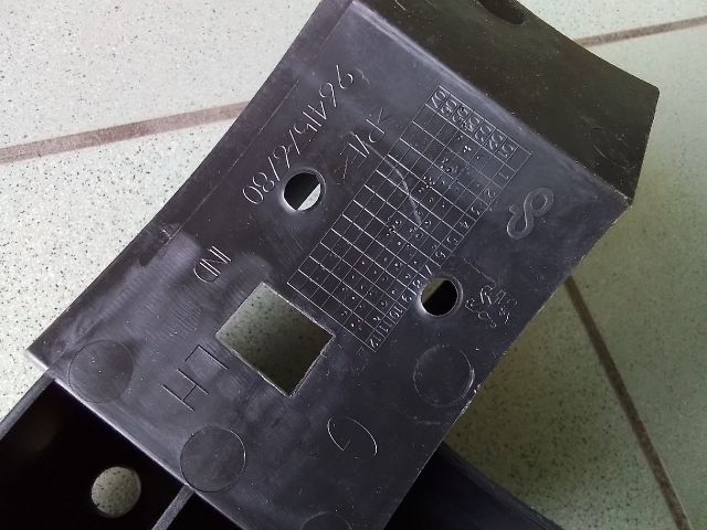 bontott PEUGEOT 206 Hátsó Lökhárító Merevítő (Fém)