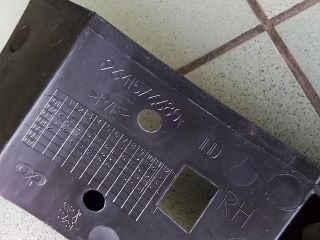 bontott PEUGEOT 206 Hátsó Lökhárító Merevítő (Fém)