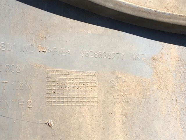 bontott PEUGEOT 206 Hátsó Lökhárító (Részeivel)