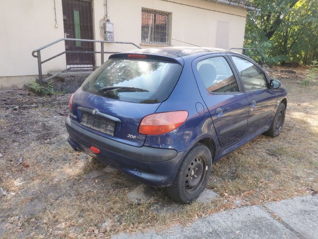 bontott PEUGEOT 206 Hátsó Lökhárító (Részeivel)