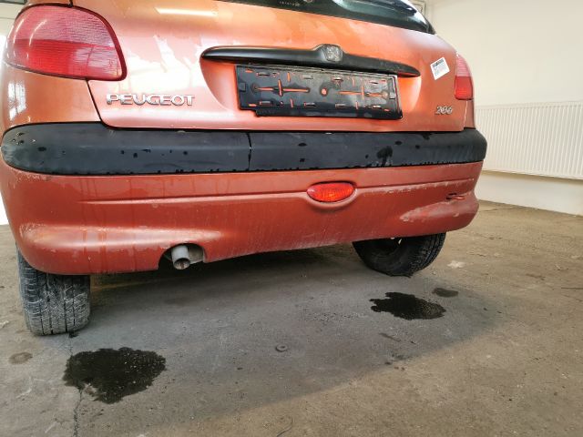 bontott PEUGEOT 206 Hátsó Lökhárító (Üresen)