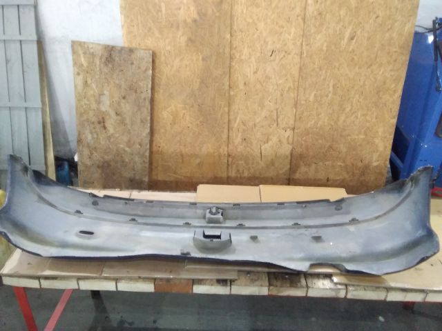 bontott PEUGEOT 206 Hátsó Lökhárító (Üresen)