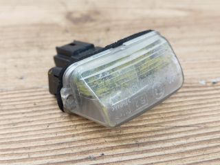 bontott PEUGEOT 206 Hátsó Rendszámtábla Világítás