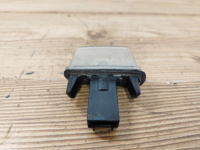 bontott PEUGEOT 206 Hátsó Rendszámtábla Világítás