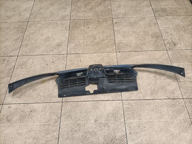 bontott PEUGEOT 206 Hűtőrács