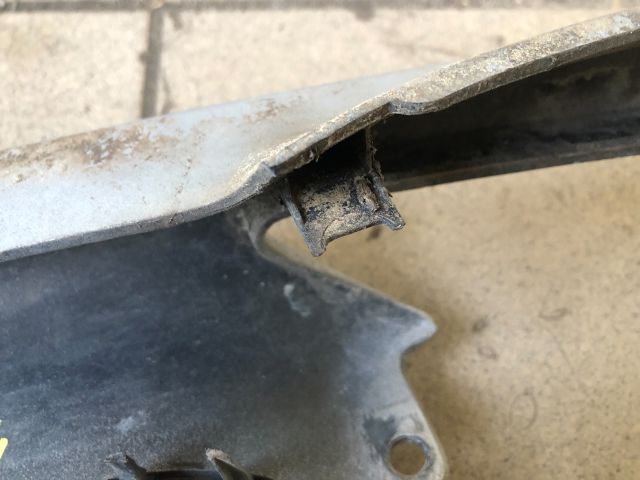 bontott PEUGEOT 206 Hűtőrács