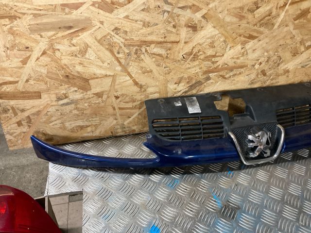 bontott PEUGEOT 206 Hűtőrács