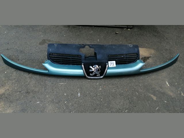bontott PEUGEOT 206 Hűtőrács