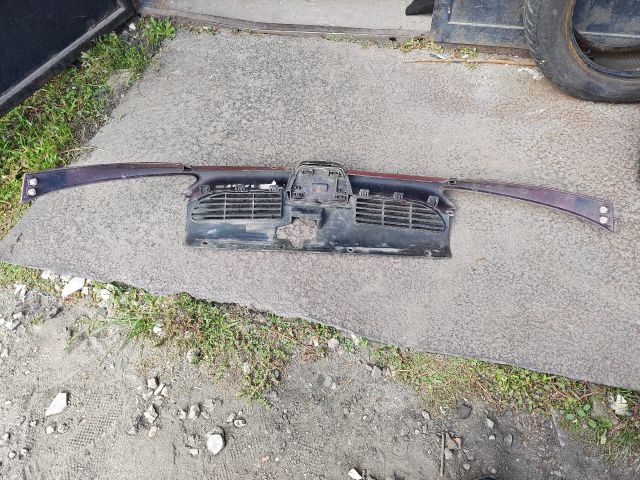 bontott PEUGEOT 206 Hűtőrács