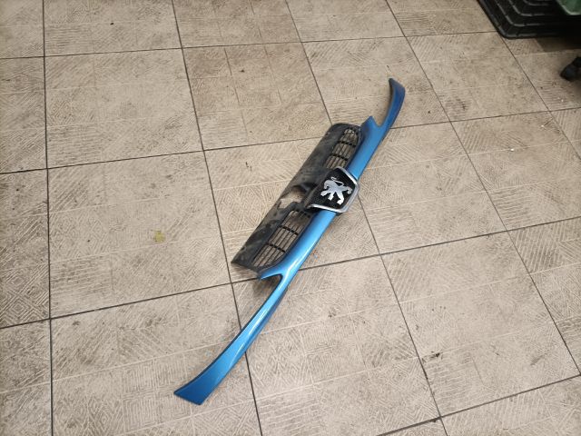 bontott PEUGEOT 206 Hűtőrács