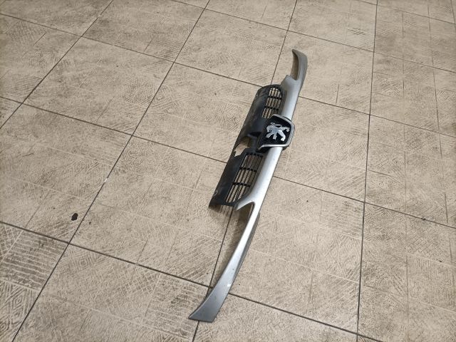 bontott PEUGEOT 206 Hűtőrács