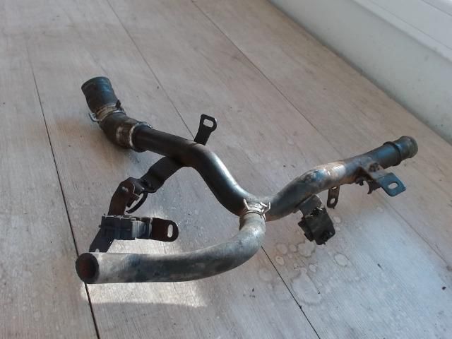 bontott PEUGEOT 206 Hűtővíz Elosztó Cső