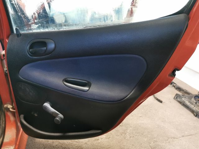 bontott PEUGEOT 206 Jobb B Oszlop Burkolat