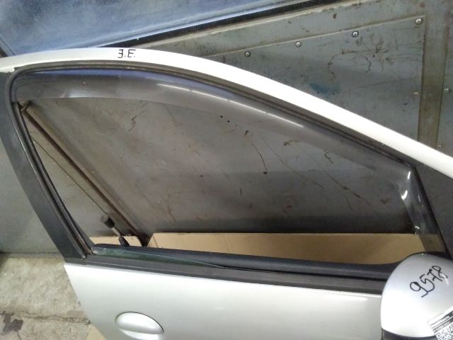 bontott PEUGEOT 206 Jobb első Ablak Légterelő