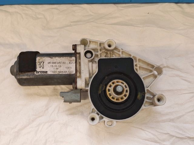bontott PEUGEOT 206 Jobb első Ablakemelő Motor