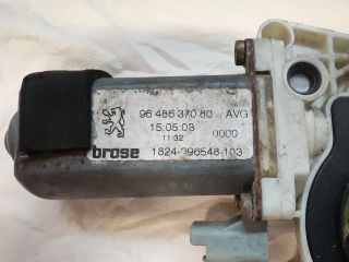 bontott PEUGEOT 206 Jobb első Ablakemelő Motor