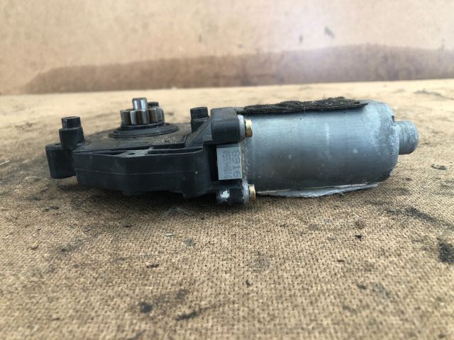 bontott PEUGEOT 206 Jobb első Ablakemelő Motor