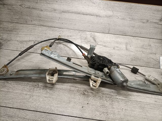 bontott PEUGEOT 206 Jobb első Ablakemelő Szerkezet (Elektromos)