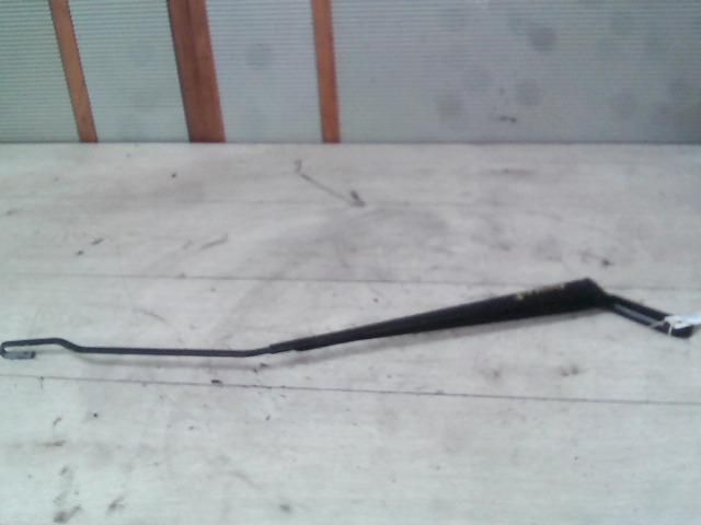 bontott PEUGEOT 206 Jobb első Ablaktörlő Kar