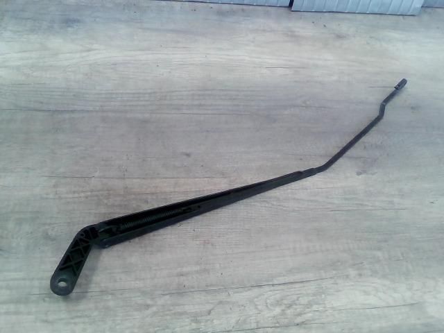 bontott PEUGEOT 206 Jobb első Ablaktörlő Kar