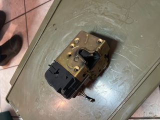 bontott PEUGEOT 206 Jobb első Ajtózár