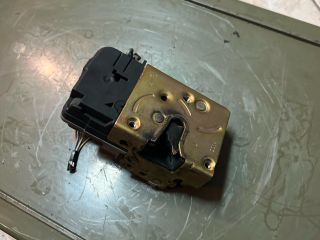 bontott PEUGEOT 206 Jobb első Ajtózár