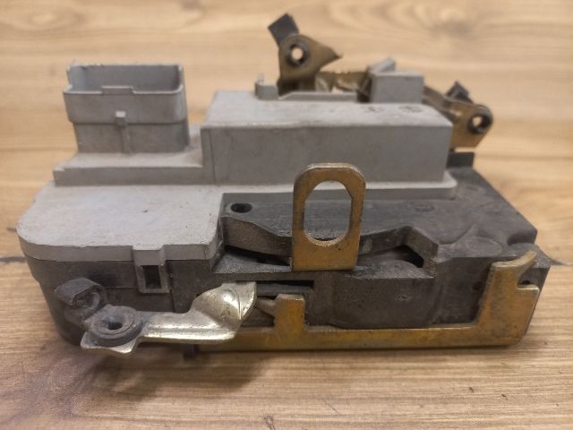 bontott PEUGEOT 206 Jobb első Ajtózár