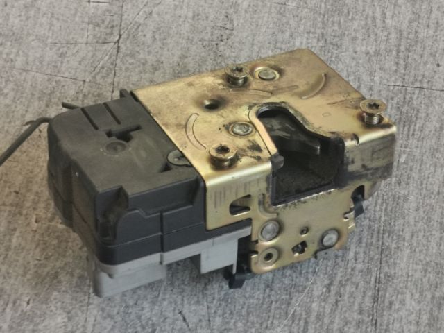 bontott PEUGEOT 206 Jobb első Ajtózár