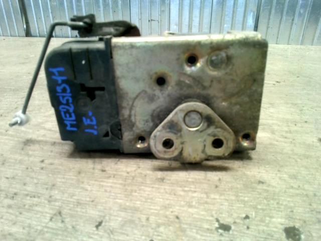 bontott PEUGEOT 206 Jobb első Ajtózár