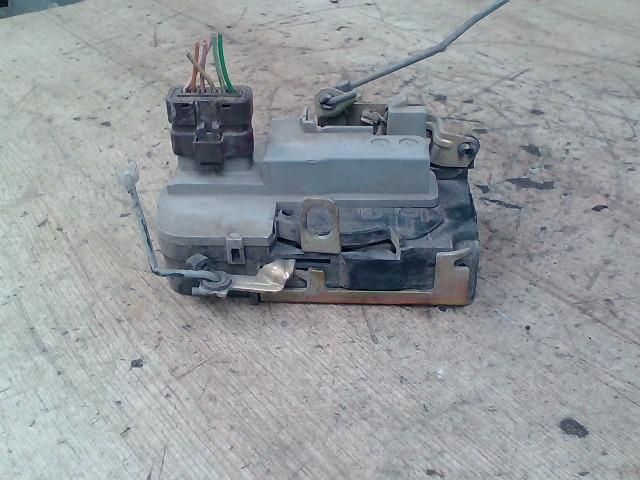 bontott PEUGEOT 206 Jobb első Ajtózár