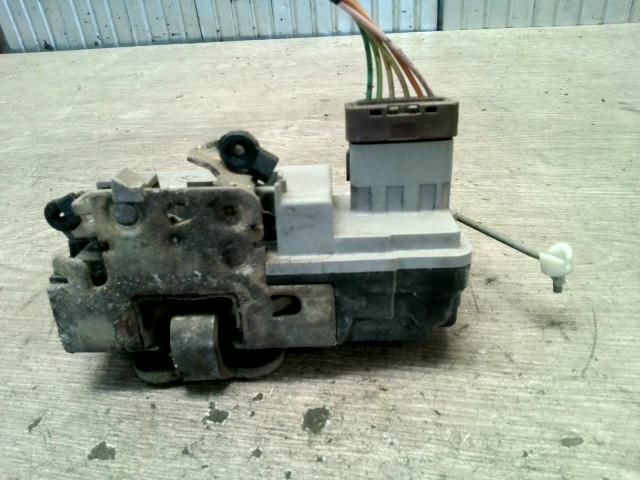 bontott PEUGEOT 206 Jobb első Ajtózár