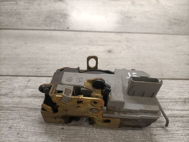 bontott PEUGEOT 206 Jobb első Ajtózár