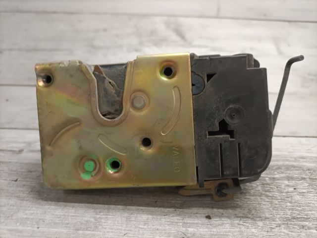 bontott PEUGEOT 206 Jobb első Ajtózár