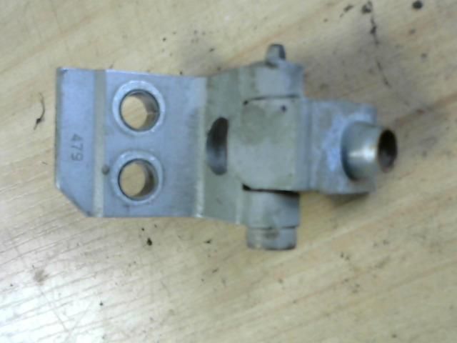 bontott PEUGEOT 206 Jobb első Alsó Zsanér